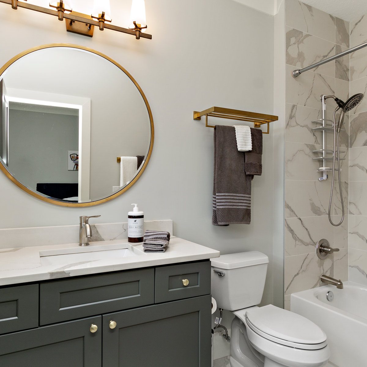 pix Best Paint Color For Small Bathroom Sherwin Williams the best colors for small bathrooms