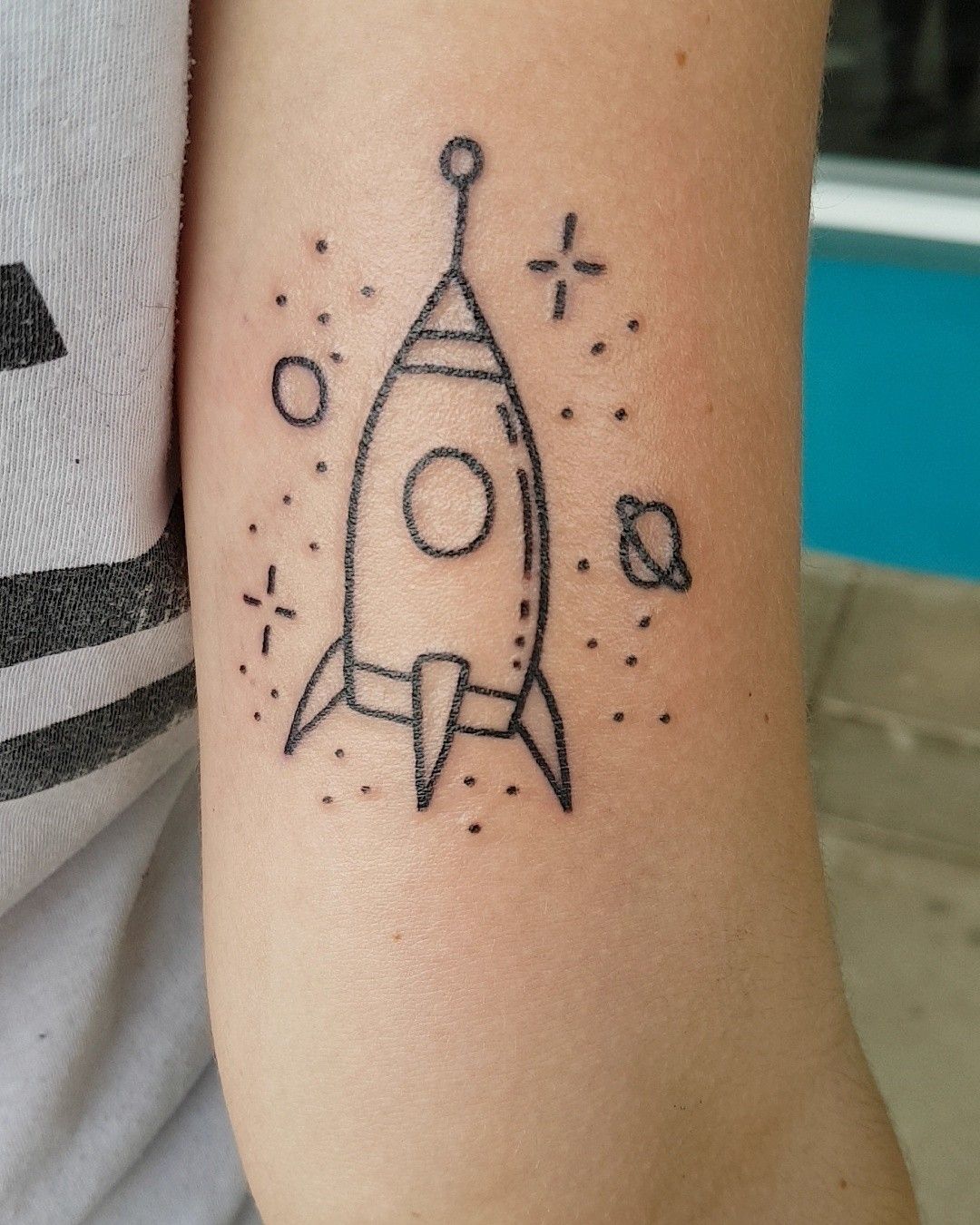 Featured image of post The Best 15 Cartoon Rocket Ship Tattoo